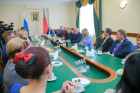 Губернатор Сергей Цивилев наградил медицинских работников, спасших жизни троих подростков после ДТП