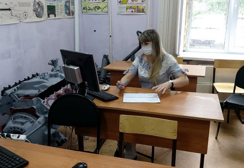 1188 безработных граждан приступили к профобучению по областной программе