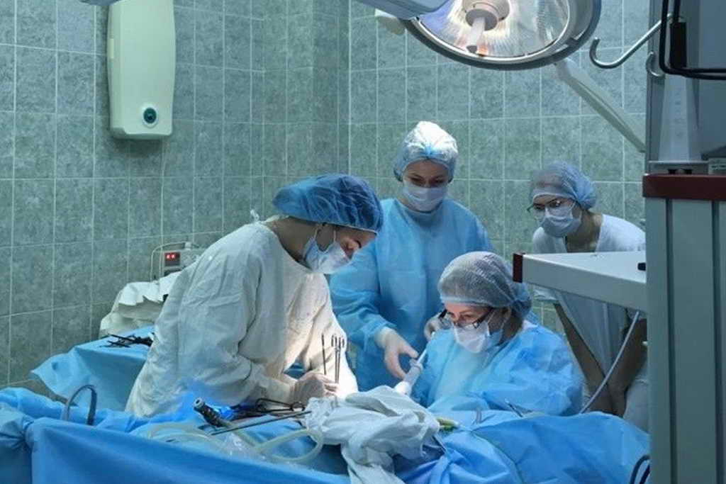Чтобы помочь кемеровчанке стать мамой, врачи нескольких отделений Кузбасской клинической больницы им. С.В. Беляева объединили усилия