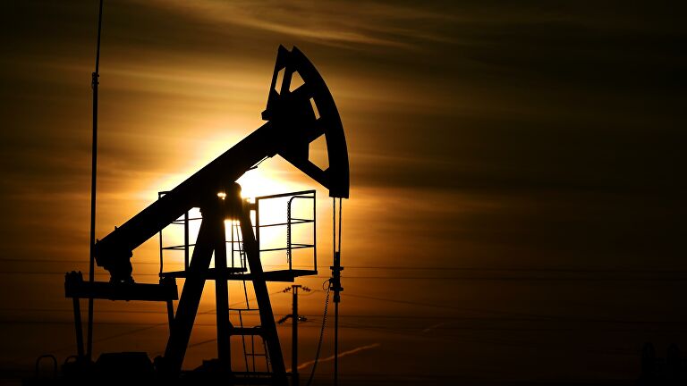 Евросоюз не смог согласовать уровень потолка цен на российскую нефть