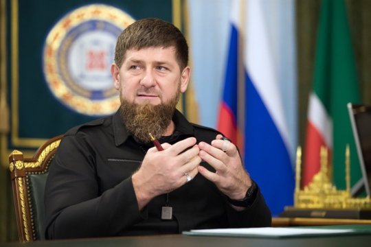 Власти Чечни обратились в СК и Генпрокуратуру из-за слов Сокурова Власти Чечни обратились в СК и Генпрокуратуру из-за слов Сокурова