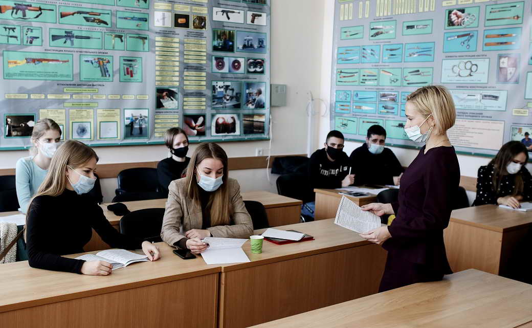 Минобрнауки введет обязательный курс истории для всех студентов Минобрнауки введет обязательный курс истории для всех студентов