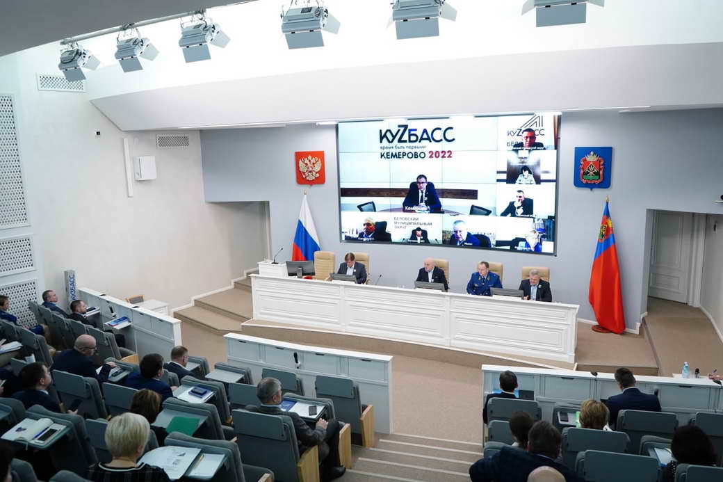 Глава КуZбасса предложил доплачивать выпускникам медколледжей за трудоустройство на педиатрические участки