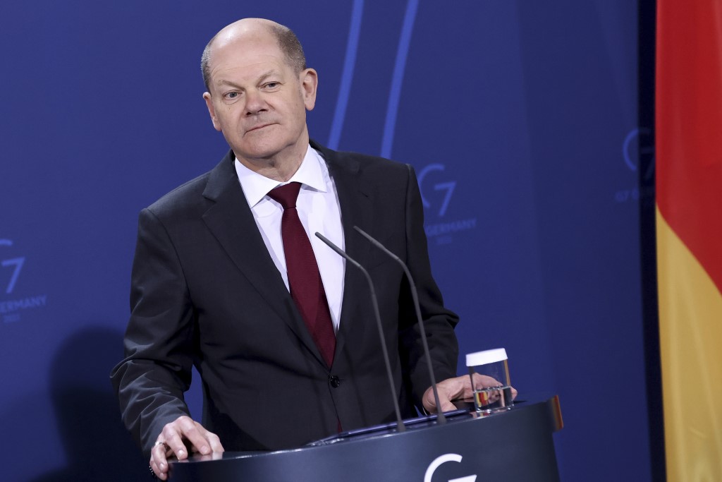 Шольц попросил у Путина письменную информацию по оплате газа рублями