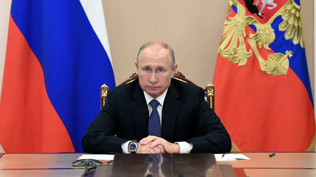 Путин подписал указ о торговле газом с «недружественными странами» за рубли