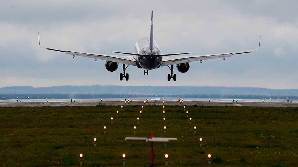 Глава IATA призвал Запад готовиться к возобновлению полетов через Россию