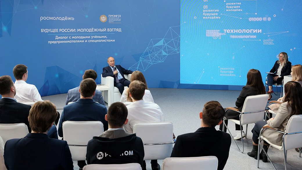 Путин заявил, что страна может быть либо суверенной, либо колонией