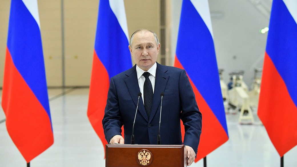 Путин назвал приоритетом разведки содействие развитию промышленности