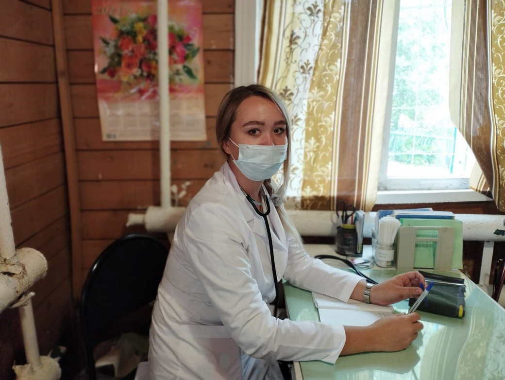 В современные ФАПы, которые открывают в селах КуZбасса, приходит работать молодежь