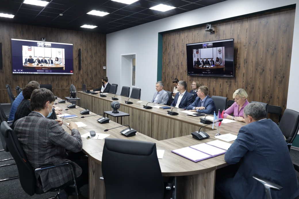 Вузы Новокузнецка и Горловки подписали соглашение о сотрудничестве