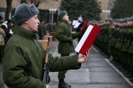 «Не пороть горячку». В Госдуме оценили идею увеличить срок службы в армии «Не пороть горячку». В Госдуме оценили идею увеличить срок службы в армии