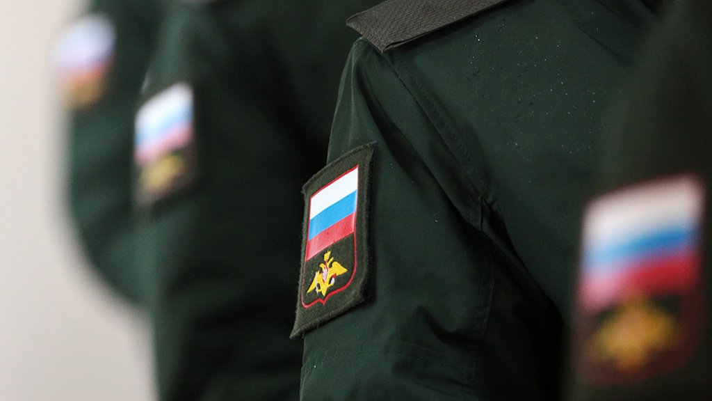 Минобороны опровергло увеличение срока службы до двух лет