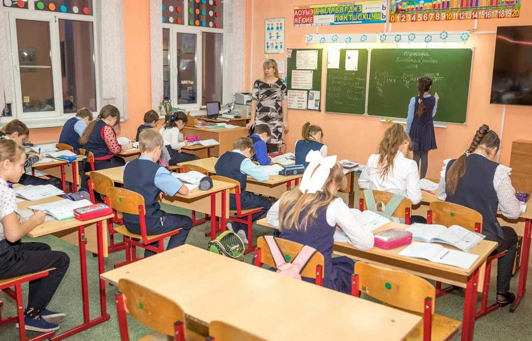 По поручению губернатора Сергея Цивилева в регионе прошли выездные проверки температурного режима в школах По поручению губернатора Сергея Цивилева в регионе прошли выездные проверки температурного режима в школах