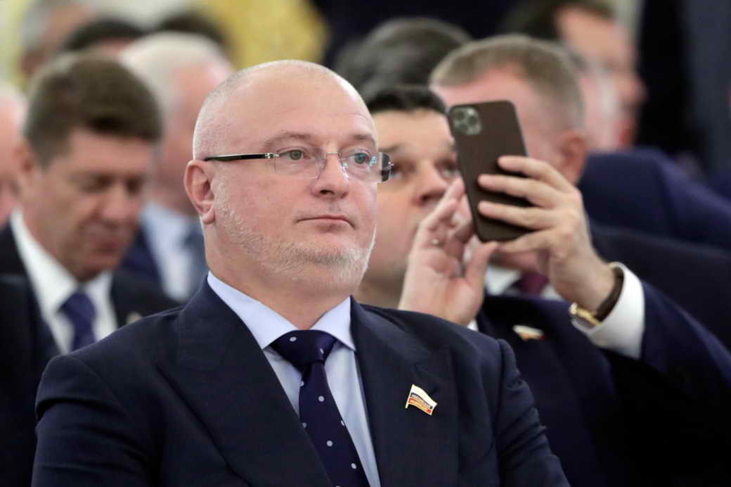 Клишас оценил идею конфискации имущества уехавших россиян в пользу сирот Клишас оценил идею конфискации имущества уехавших россиян в пользу сирот