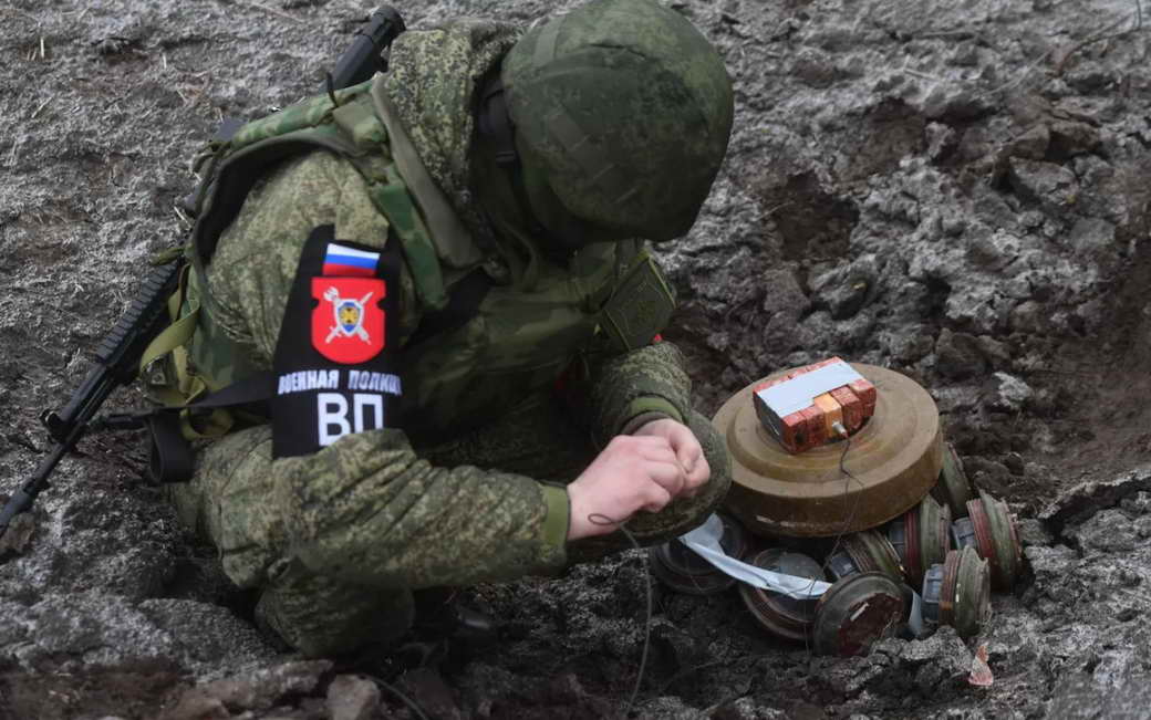 Российские разведчики рассказали об опасности немецких противотанковых мин