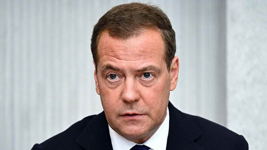 Медведев считает, что угроза ядерного конфликта возросла