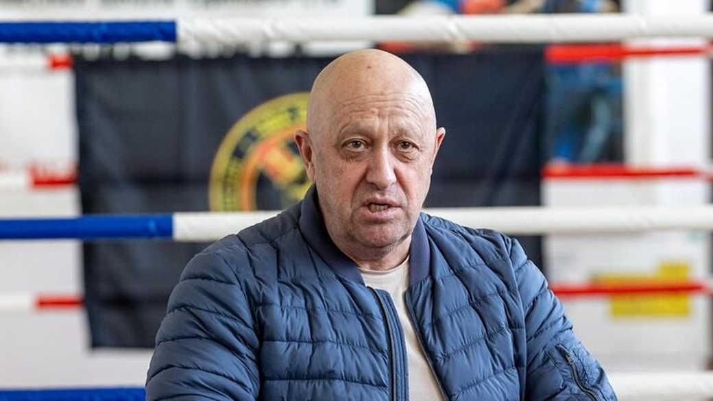 Уголовное дело против Пригожина не прекращено, сообщил источник