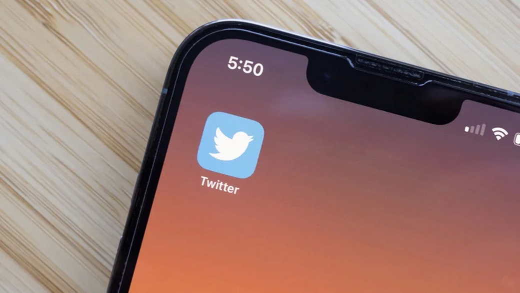 Американцы ринулись продавать свои iPhone: что происходит