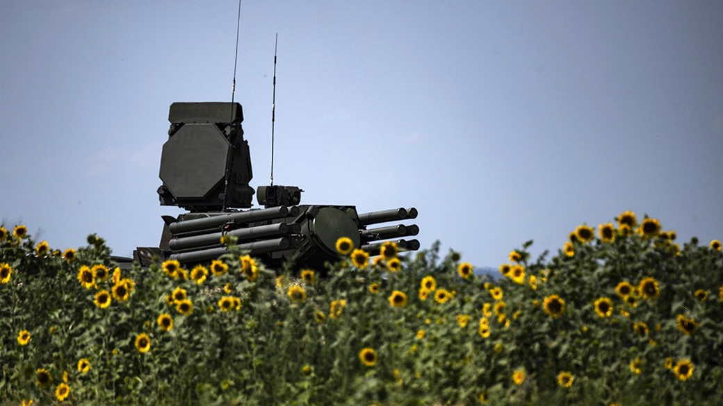 В Крыму силы ПВО сбили два украинских беспилотника самолетного типа
