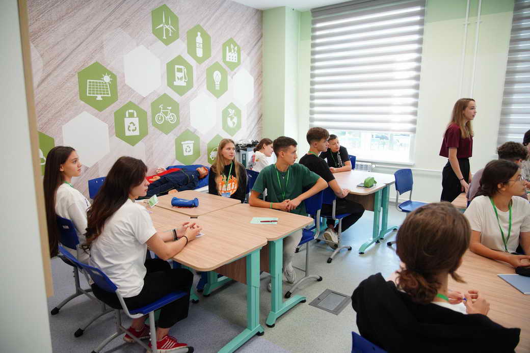 В центре «Сириус. КуZбасс» стартовала профильная смена «Лаборатория предпринимательства»