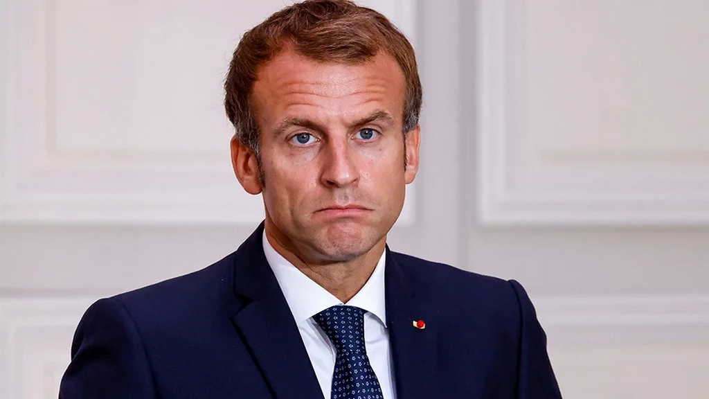 Politico узнало о предупреждении Макрона о риске поражения Украины