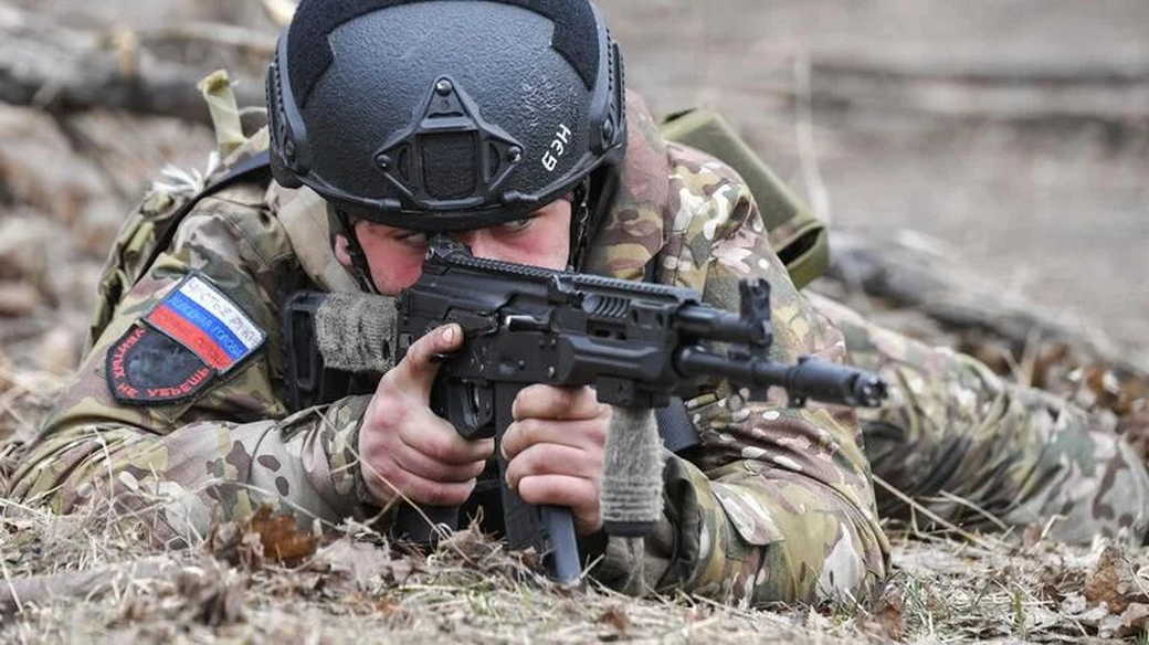 Россия сейчас находится в состоянии войны, заявил Песков