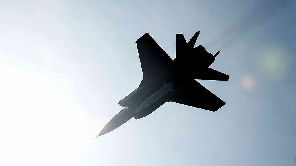 МиГ-31 не допустил нарушения российской границы бомбардировщиками США