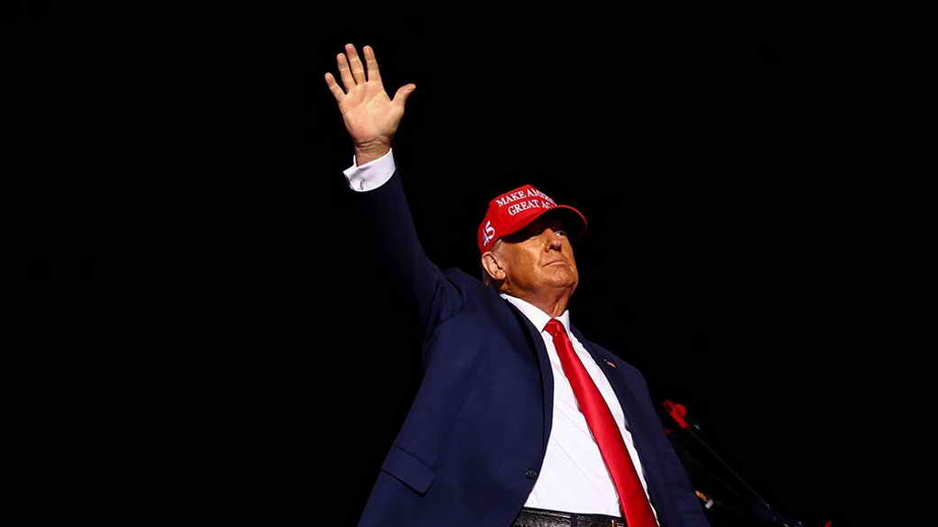 WP: Трамп в случае победы на выборах потребует от Киева уступить Крым и Донбасс