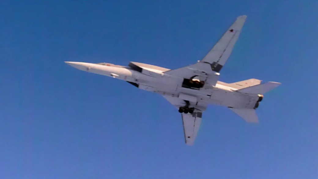 Один из четырех членов экипажа Ту-22M3 погиб