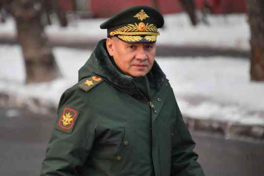 Шойгу посетил выпускающий танки омский завод Шойгу посетил выпускающий танки омский завод
