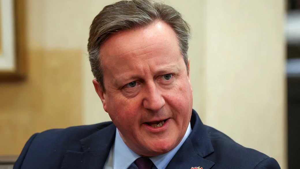 Глава МИД Британии заявил о праве Украины бить по целям в РФ западным оружием