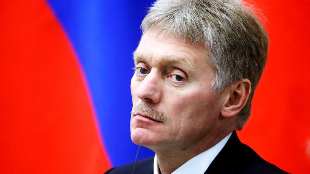 Песков назвал опасными заявления Макрона о возможности введения войск на Украину