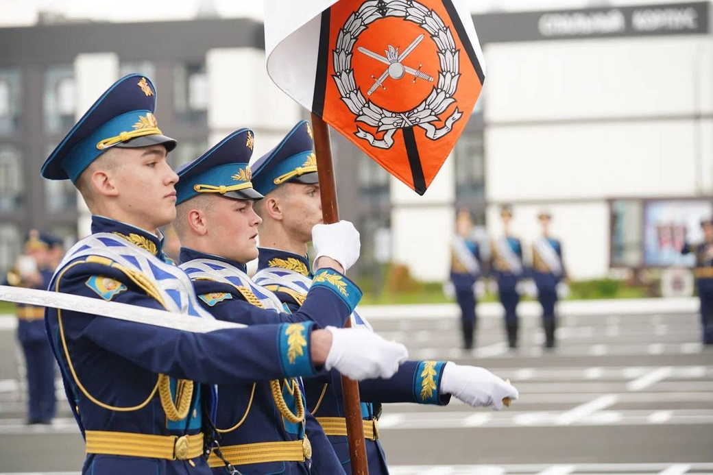 Илья Середюк поздравил воспитанников и педагогов Президентского кадетского училища с юбилеем учреждения и первым выпуском Илья Середюк поздравил воспитанников и педагогов Президентского кадетского училища с юбилеем учреждения и первым выпуском