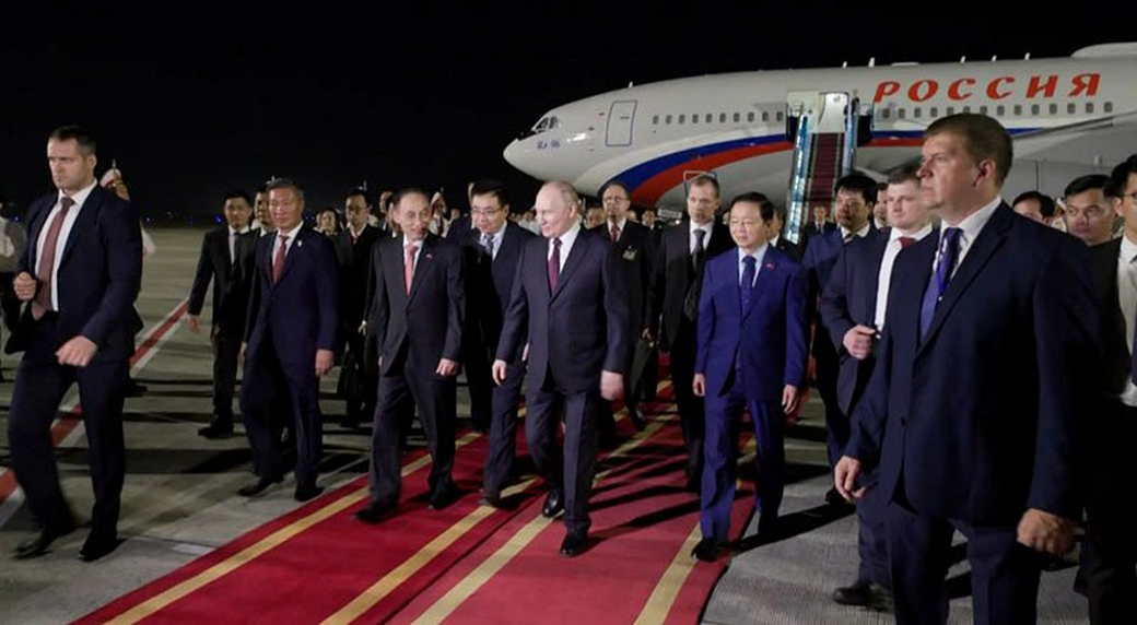 Как Владимира Путина встретили во Вьетнаме