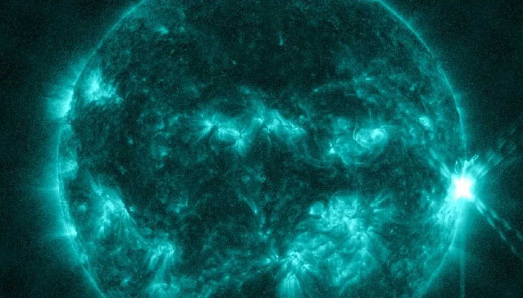 Солнечная вспышка самого высокого класса обрушилась на Землю
