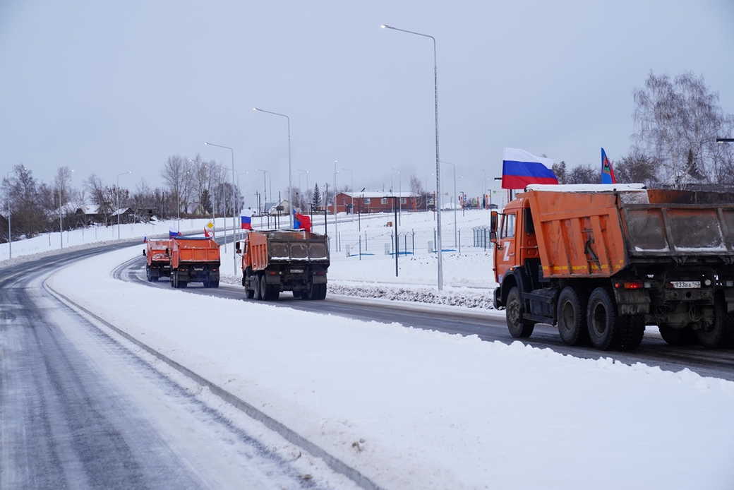 Илья Середюк дал старт движению по новой дороге в Кемерове Илья Середюк дал старт движению по новой дороге в Кемерове