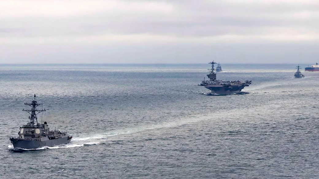 Американский ракетный эсминец USS The Sullivans зашел в порт Ларнаки
