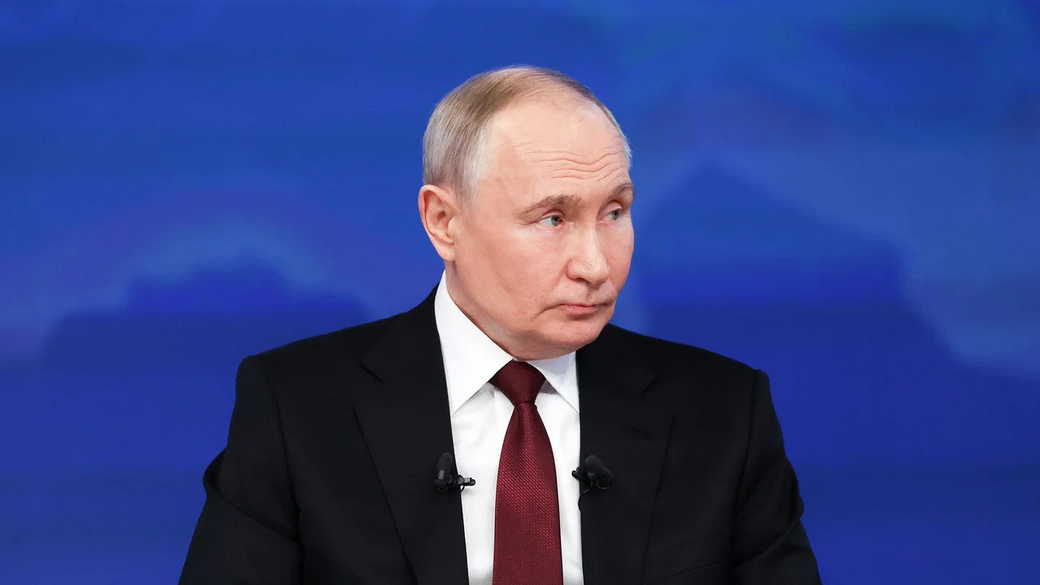 Песков рассказал о планах Путина провести новогодние праздники в рабочем графике
