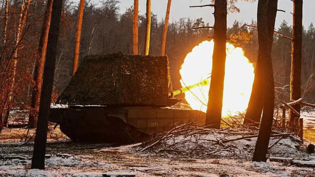 УВЗ: все танки, направляемые в зону СВО, комплектуют РЭБ