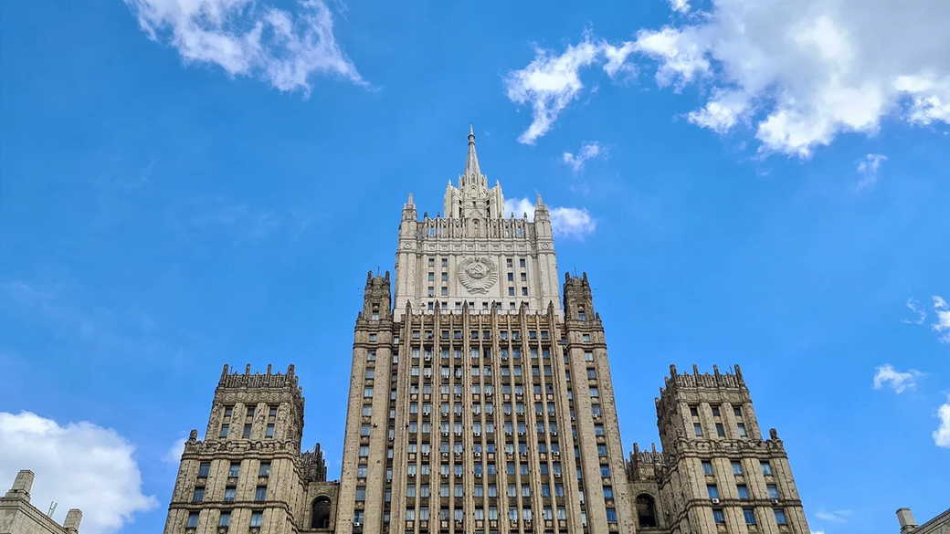 МИД объяснил полет российского спецборта в США