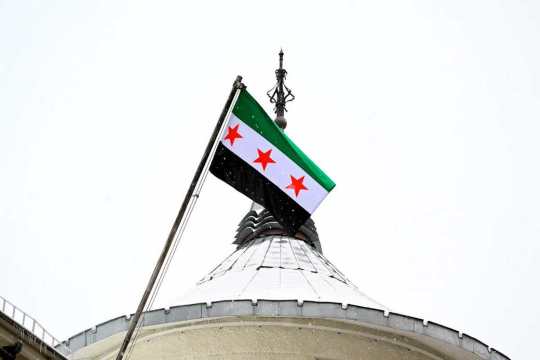 Новые власти Сирии рассмотрят вопрос о судьбе военных баз РФ Новые власти Сирии рассмотрят вопрос о судьбе военных баз РФ