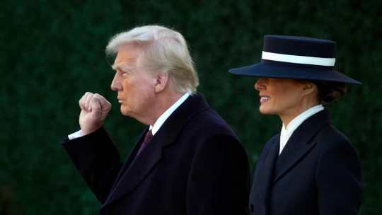 Министр обороны Франции назвал речь Трампа «пинком под зад» Европе Министр обороны Франции назвал речь Трампа «пинком под зад» Европе