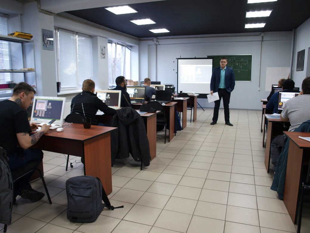 Более 5,6 тысячи кузбассовцев бесплатно освоили новые профессии или повысили квалификацию в 2024 году Более 5,6 тысячи кузбассовцев бесплатно освоили новые профессии или повысили квалификацию в 2024 году