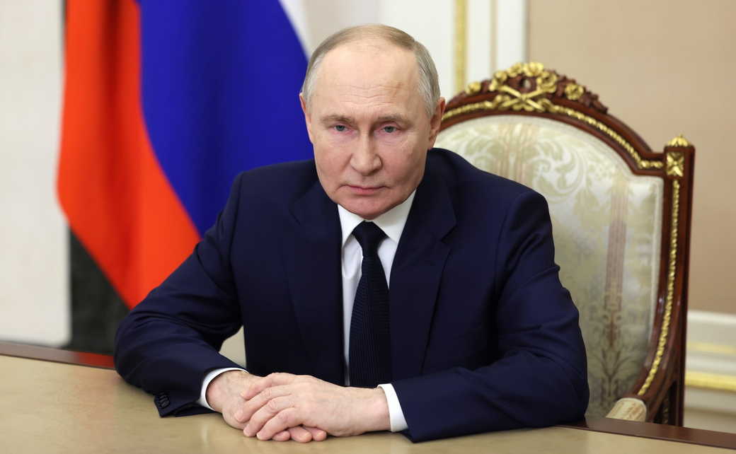 Поздравление президента России Владимира Путина по случаю Дня защитника Отечества