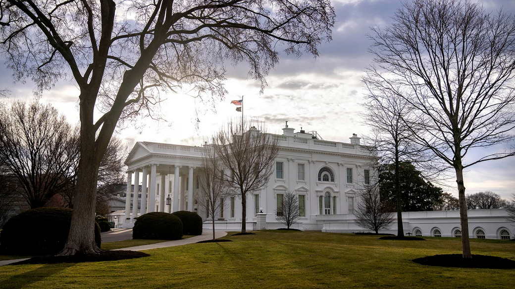 Уолтц сообщил о возобновлении США передачи помощи Украине