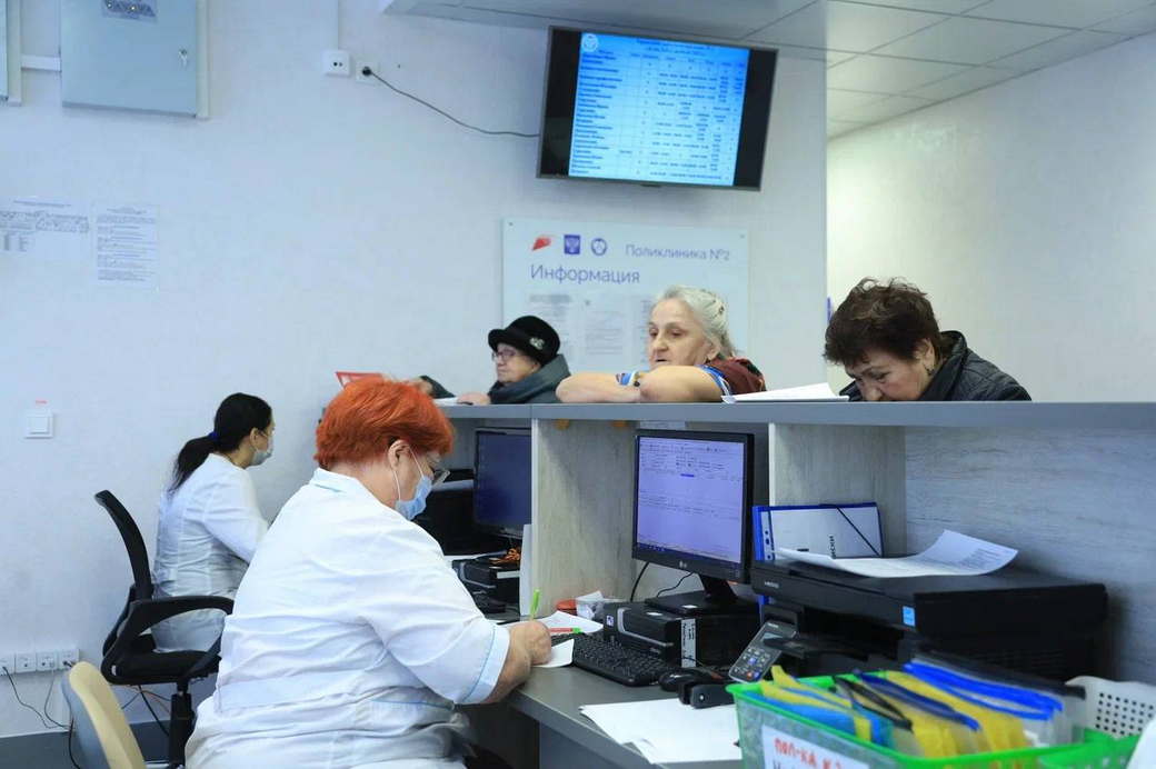 В Новокузнецке после капитального ремонта открылась поликлиника