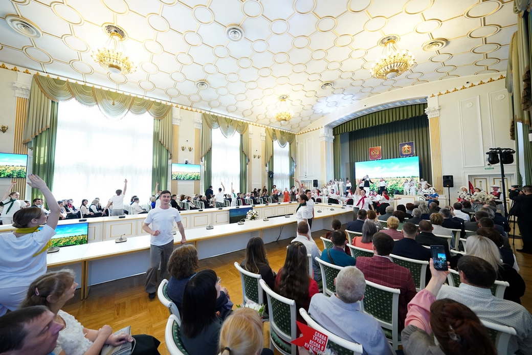 Подведены итоги региональных этапов конкурсов «Учитель года России» и «Мастер года»