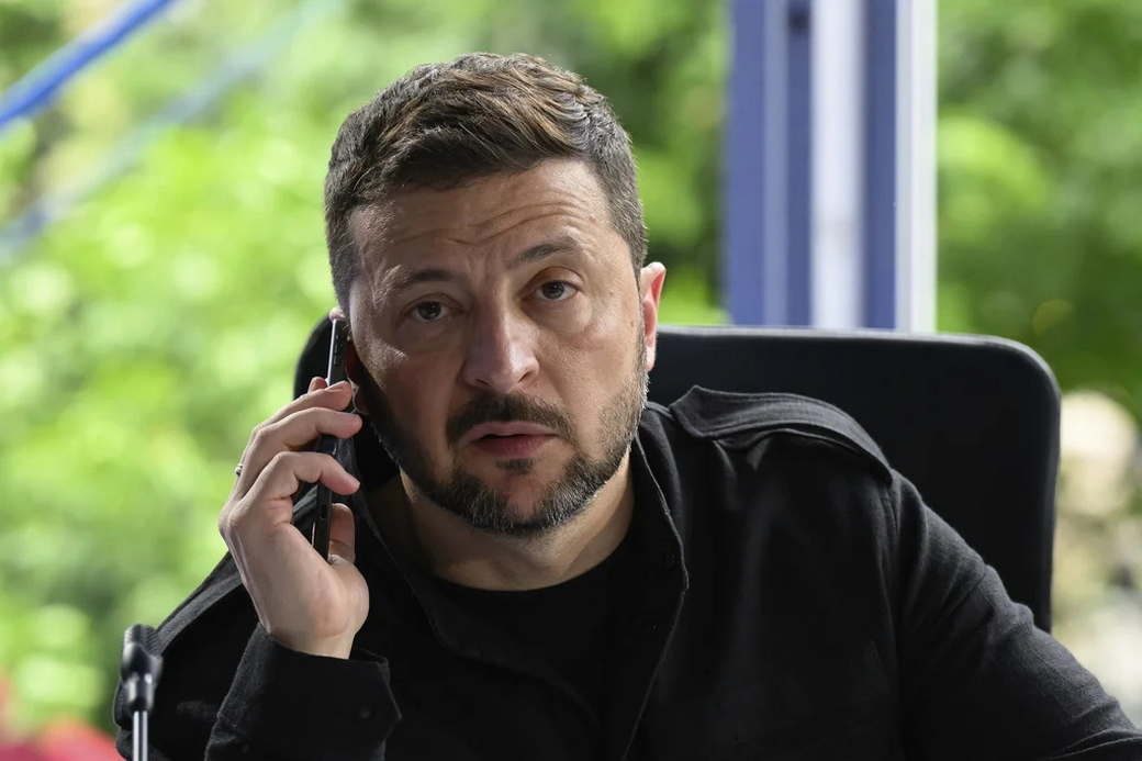Физиогномист оценил поведение Зеленского на саммите в Албании