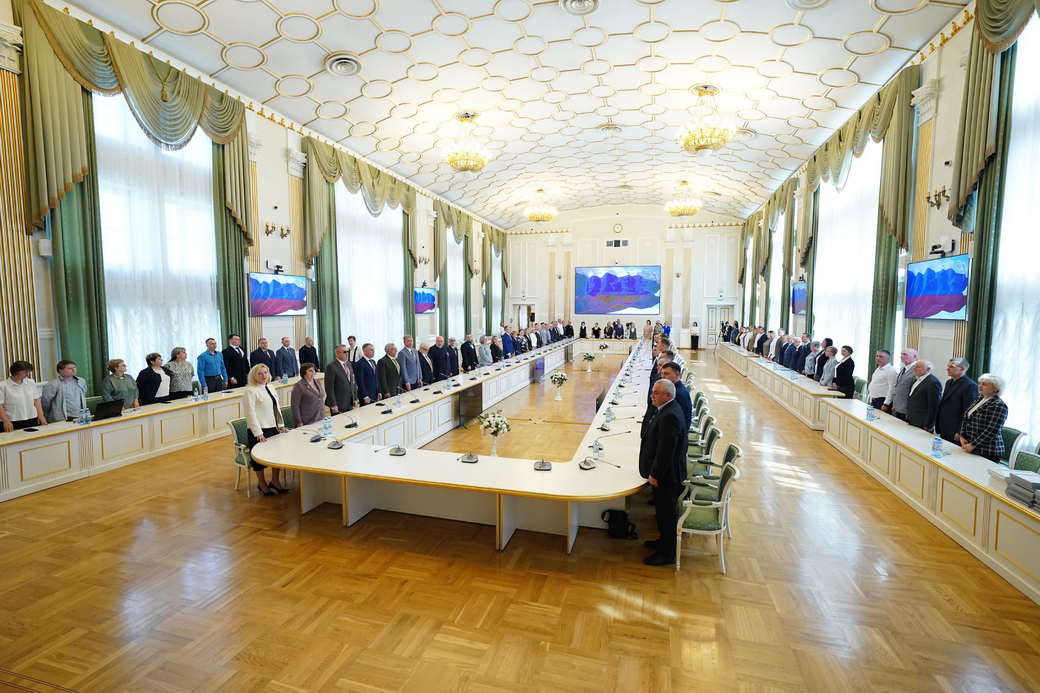 Работники химической отрасли Кузбасса отмечены наградами Работники химической отрасли Кузбасса отмечены наградами