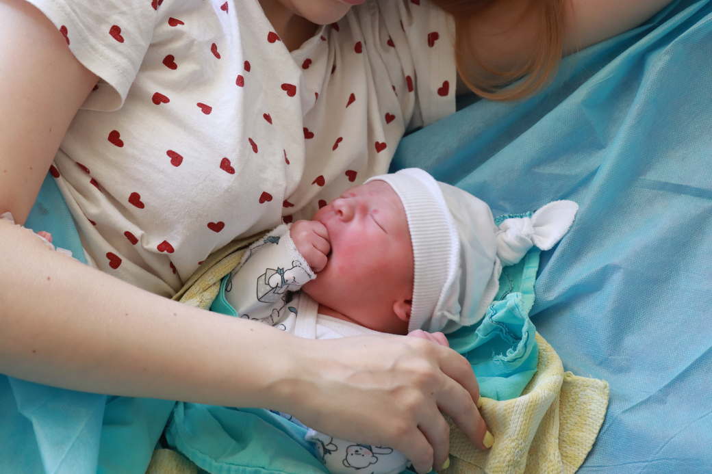 47 малышей родились в Кузбассе в День России